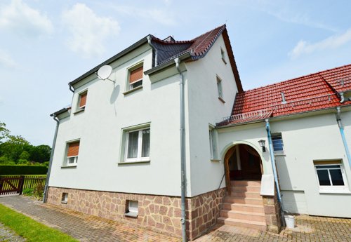 Immobilienangebot - Verkauf gepflegtes Haus / EFH mit herrlichem Garten in sehr guter Wohnlage in Frohburg